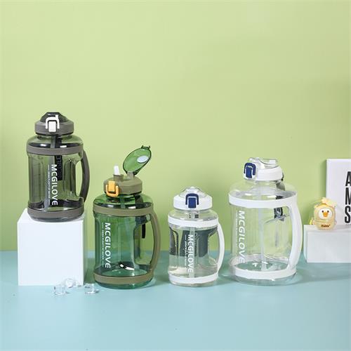 MCGILOVE Jumbo Water Bottle - 2200ml - 792-5