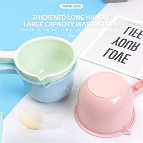 Multipurpose Durable Plastic Water Ladle Bath Scoop