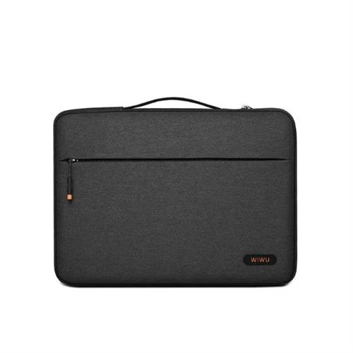 Pilot Sleeve Laptop Bag