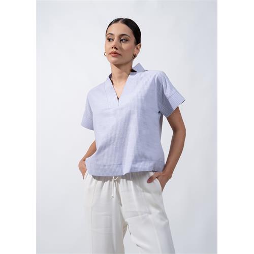 Crop Length Blouse With Neck Detail