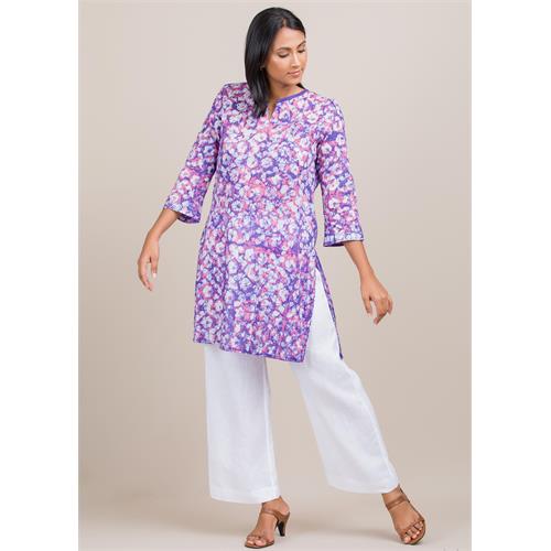 kurtha top with contrass pipin