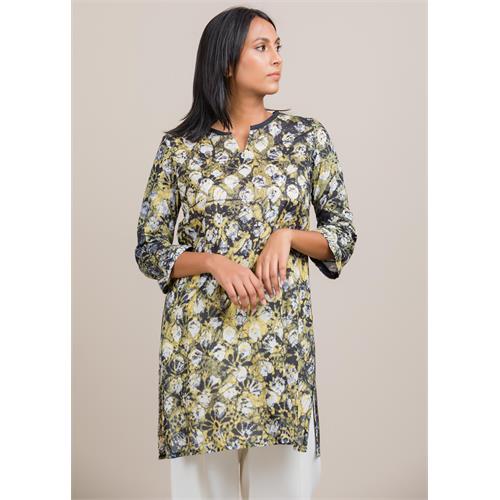 Kurtha top with contrass pipin