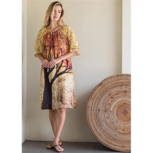 Puff sleeved straight batik dress