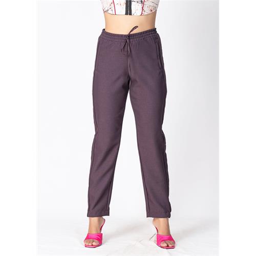 Side seam detailed straight pant