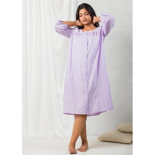 Three quarter sleeve nightgown