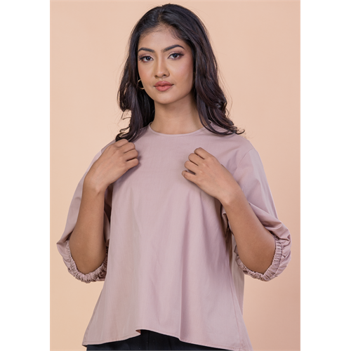 Basic top with puff sleeve