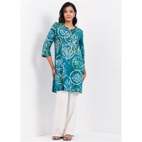 Floral detailed short batik kurtha top