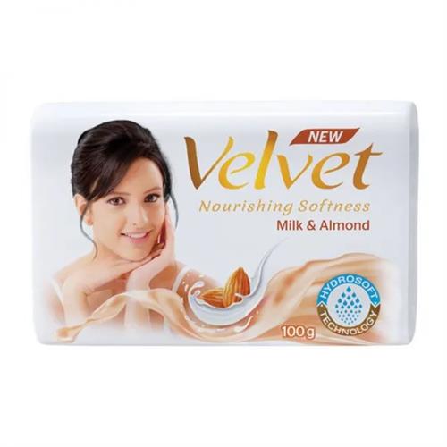 Velvet Soap Milk & Almond 95G