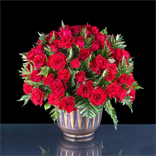 Country Roses 100 Red Roses Premium Arrangement