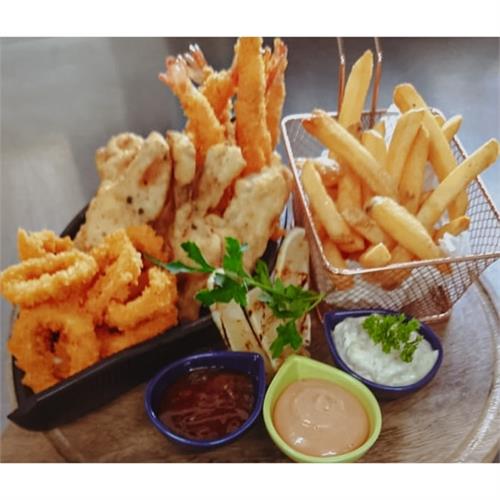 Asylum Fishermans Basket