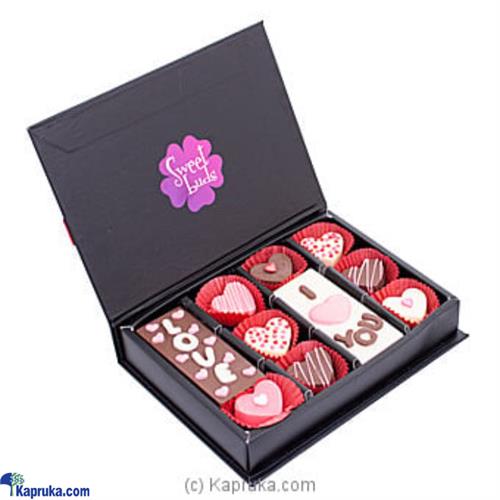 SWEET KISSES BOX