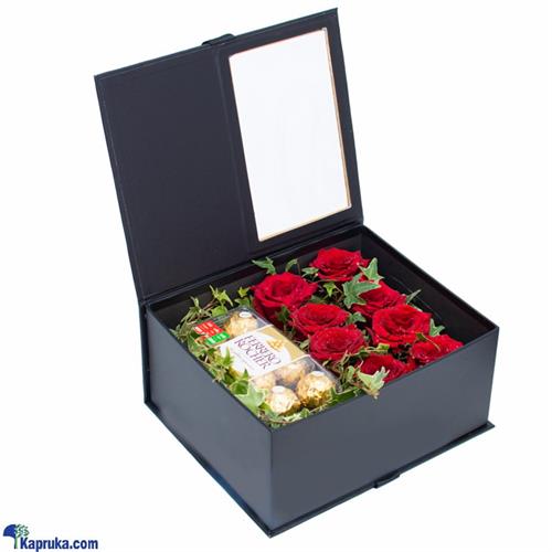 Splendor Of Tender 8 Red Roses Flower Arrangement