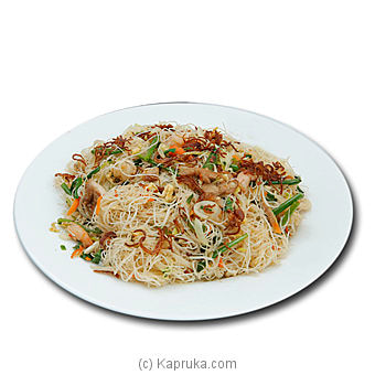 Singapore Fried Meehoon With Chicken And Prawn