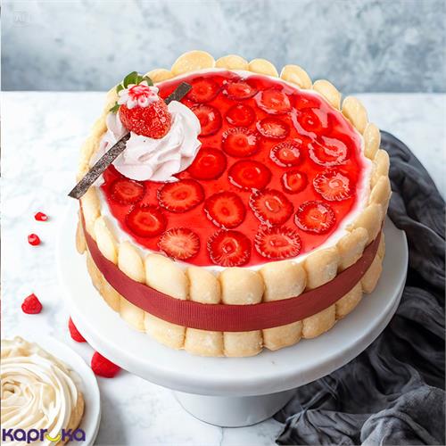 Berry Bliss Delight Cake