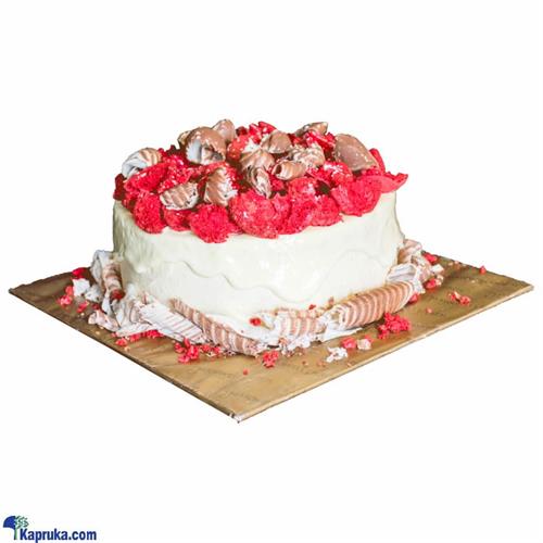 White chocolate and red velvet macron gateau