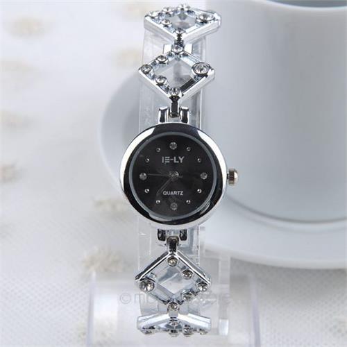 Black Dial Rhinestone Chain Strap Quartz Watch