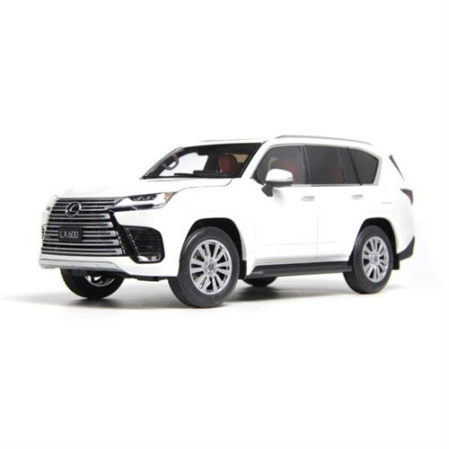 LCD 1-18 Lexus LX600 (White)