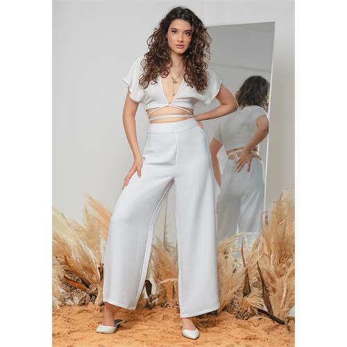 EMI OFF WHITE CROP BLOUSE