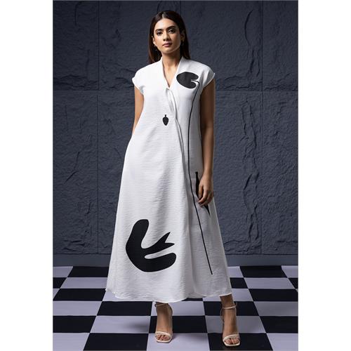 Loa minimalistic maxi dress