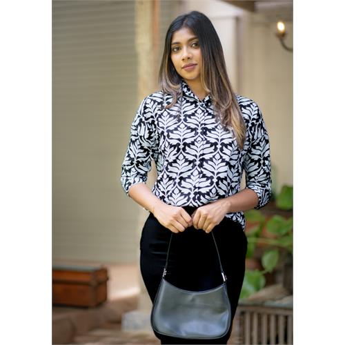 LORIDA BLACK PRINTED BLOUSE