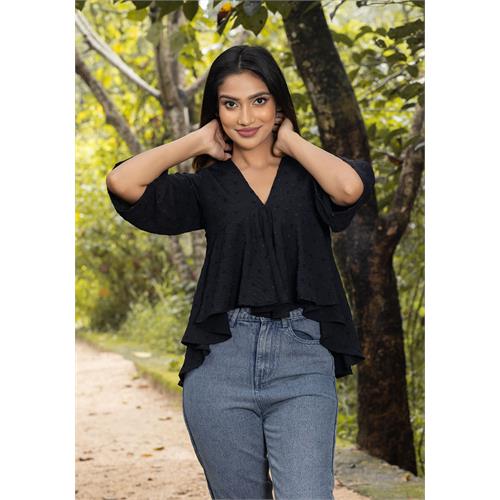 VINNIE V NECK BLACK BLOUSE