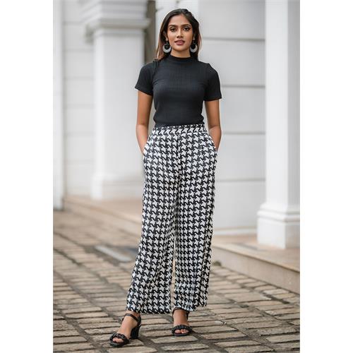 TARA BLACK AND WHITE PANT