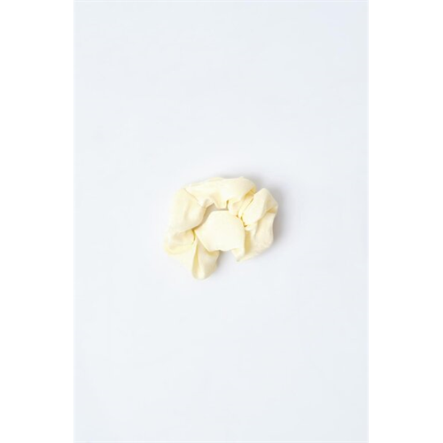 Backstage Cream Solid Scrunchies