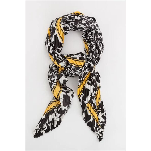 Carpisa Women Black/Multicolour Scarves