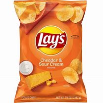 Lays Cheddar & Sour Cream Flavoured Potato Chips 184.2 g