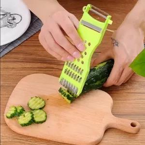 Red Plastic Kitchen Grater - Large
