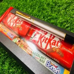 Chocolate Gift Hamper Box With Gift Pen Kitkat Chocolate