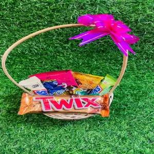 Chocolate Gift Hampers For Valentine Birthday Parties and It