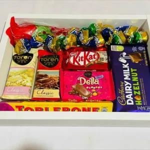 Chocolate Gift hampers For Valentine Birthday parties And Ot