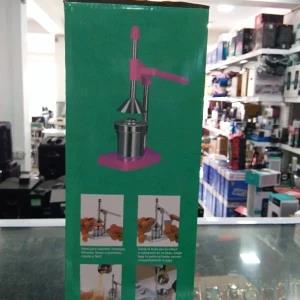 Fruit juicer