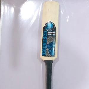 Generic Cricket Bat with Comfortable Grip