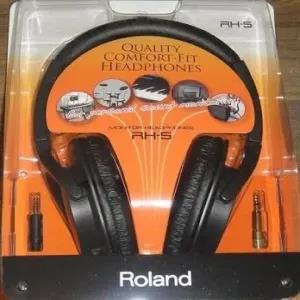 Black Roland RH-5 Monitor Headphones for Everyday Music Maki