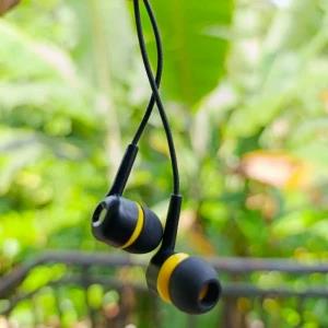 Handsfree with mic 3.5mm For Smart phone / Tab / Laptop