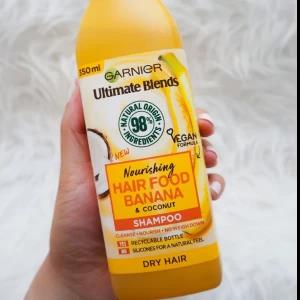 GARNIER Ultimate Blend Nourishing Banana&Coconut Shampoo