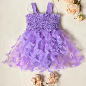 High quality baby girls clothing comfortable material.