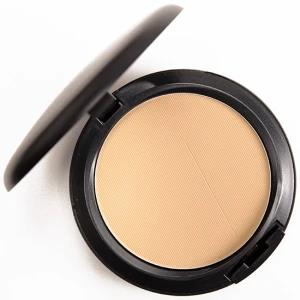 MAC Studio Fix Powder Plus Foundation NC 30