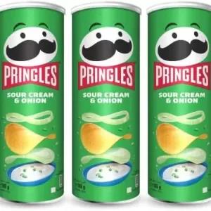 Pringles - Potato Crisp Crunchy Chips with Sour Cream and On