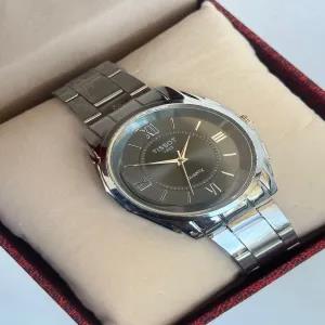 silver New Boys Men Casual Wristwatch