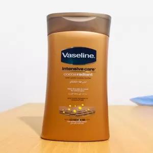 Vaselin lotion cocoa radiant 200ml