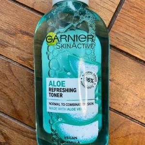 Garnier Natural Aloe Extract Cleansing Toner 200ml