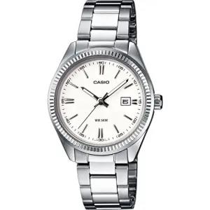 Silver Womens Casual Silver Wristwatch