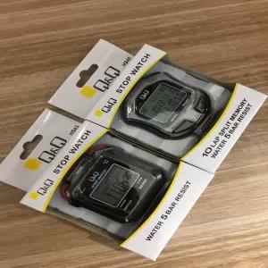 HS43 Q&Q STOP WATCH
