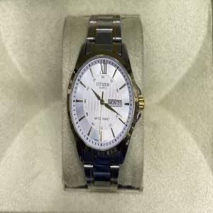 Two Tone Men Business & Casual Watch