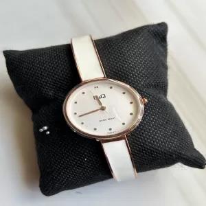 White Womens Casual Fashion Watch