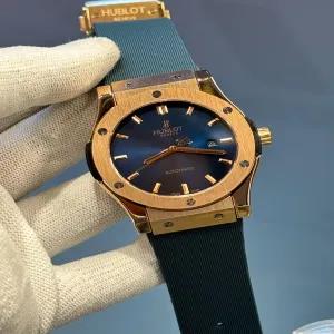Blue NEW BOYS CASUAL FASHION WATCH