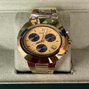 Gold Men Casual Watch